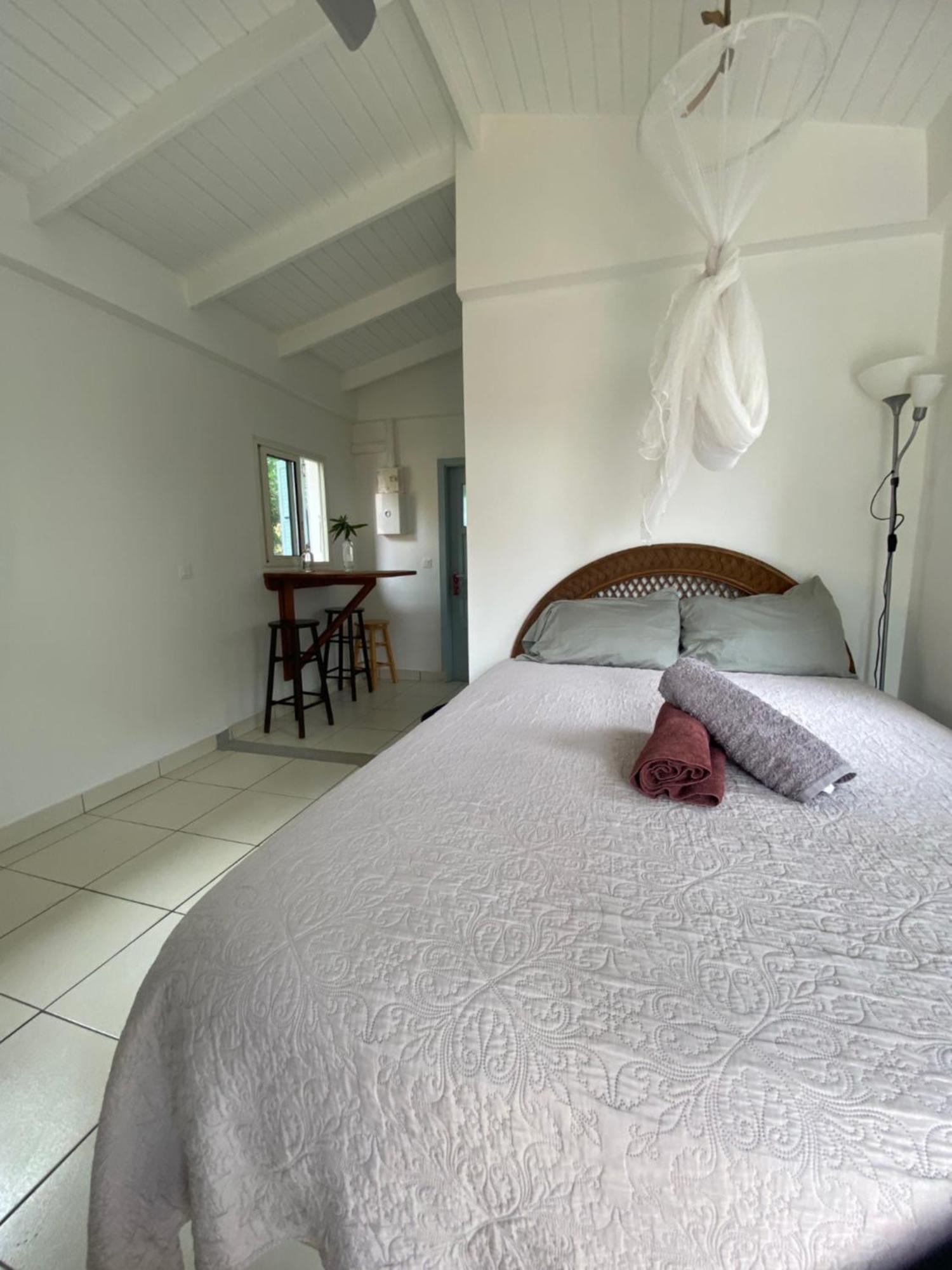 Akunamatata Guest House Гран Кейс Екстериор снимка